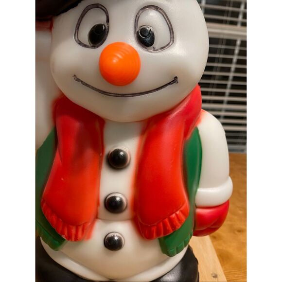 Vintage Frosty The Snowman Blow Mold Lighted 18" Made in USA Table Top - Picture 3 of 7